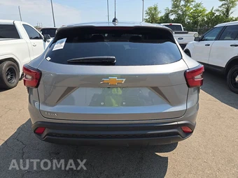 2026 Chevrolet Trax LS - miniatura 5