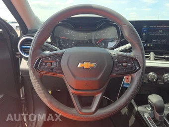2026 Chevrolet Trax LS – miniatura 10