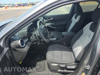 2026 Chevrolet Trax LS – miniatura 7