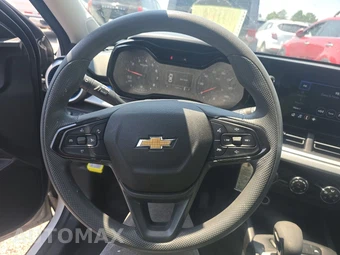 2026 Chevrolet Trax LS – miniatura 10