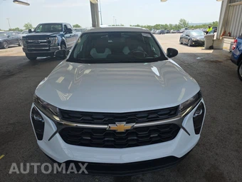 2026 Chevrolet Trax LS – miniatura 2