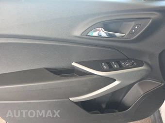 2026 Chevrolet Trax LS – miniatura 9