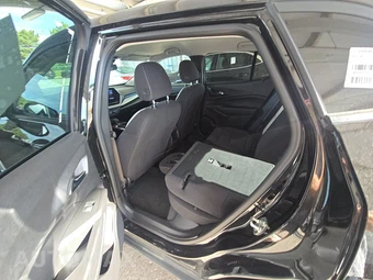 2026 Chevrolet Trax LS - miniatura 13