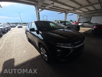 2026 Chevrolet Trax LS - miniatura 3