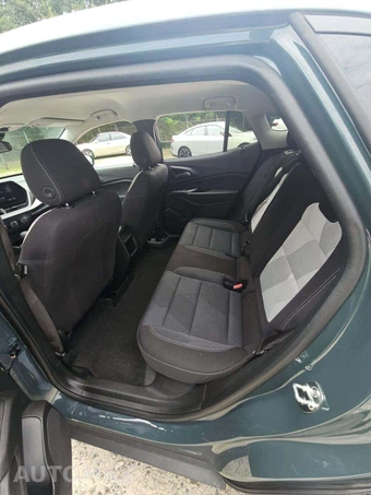 2026 Chevrolet Trax LS - miniatura 13