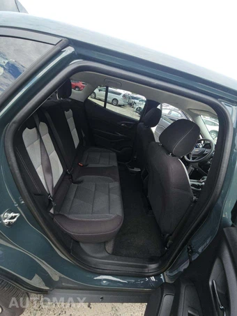 2026 Chevrolet Trax LS - miniatura 16