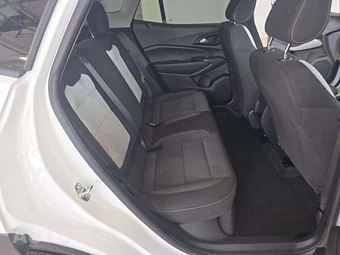 2026 Chevrolet Trax LS – miniatura 16