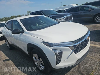 2026 Chevrolet Trax LS - miniatura 3