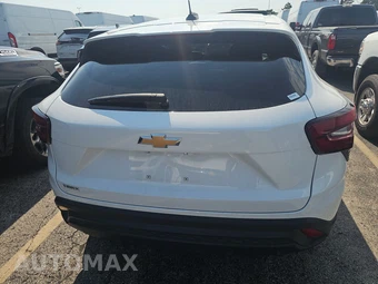 2026 Chevrolet Trax LS - miniatura 5