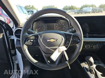 2026 Chevrolet Trax LS - miniatura 10