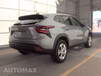2026 Chevrolet Trax LS - miniatura 4