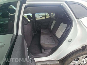 2026 Chevrolet Trax LS – miniatura 9