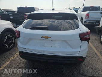 2026 Chevrolet Trax LS - miniatura 5