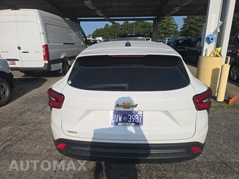 2026 Chevrolet Trax LS – miniatura 5