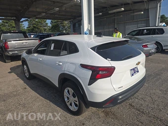 2026 Chevrolet Trax LS – miniatura 6