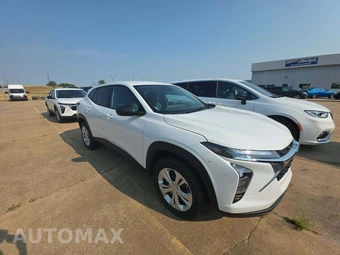 2026 Chevrolet Trax LS - miniatura 4