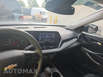 2026 Chevrolet Trax LS - miniatura 11