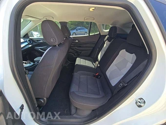 2026 Chevrolet Trax LS - miniatura 10