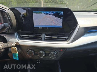 2026 Chevrolet Trax LS - miniatura 7