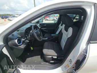 2026 Chevrolet Trax LS - miniatura 7