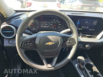 2026 Chevrolet Trax LS - miniatura 10