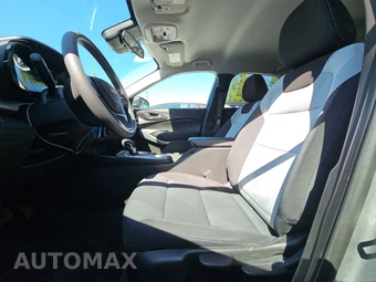 2026 Chevrolet Trax LS - miniatura 7