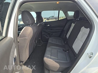 2026 Chevrolet Trax LS - miniatura 13