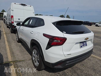 2026 Chevrolet Trax LS - miniatura 6