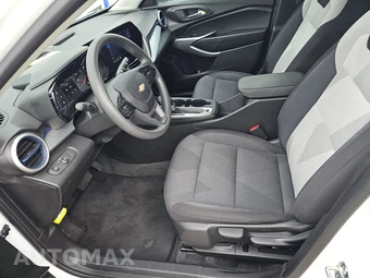 2026 Chevrolet Trax LS - miniatura 7