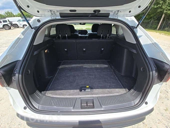 2026 Chevrolet Trax LS - miniatura 11
