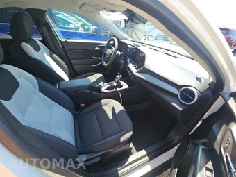 2026 Chevrolet Trax LS - miniatura 8