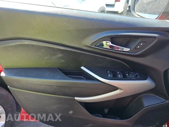 2026 Chevrolet Trax LS – miniatura 9