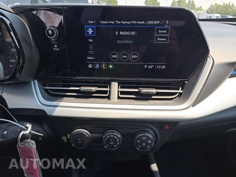 2026 Chevrolet Trax LS - miniatura 11