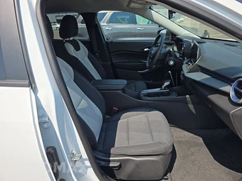 2026 Chevrolet Trax LS - miniatura 8