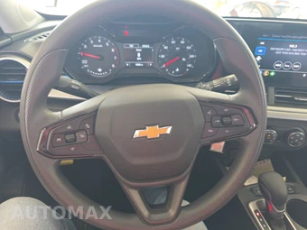 2026 Chevrolet Trax LS – miniatura 10