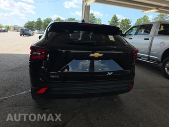 2026 Chevrolet Trax LS – miniatura 5