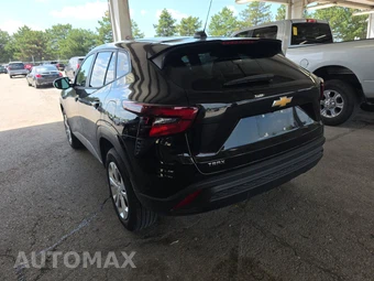 2026 Chevrolet Trax LS – miniatura 6