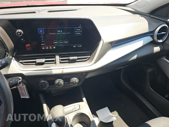 2026 Chevrolet Trax LS – miniatura 11