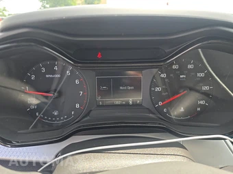 2026 Chevrolet Trax LS – miniatura 12
