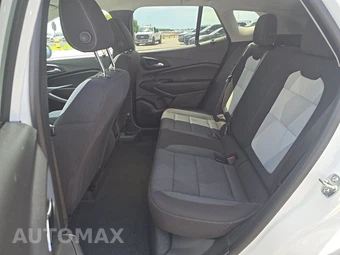 2026 Chevrolet Trax LS – miniatura 13