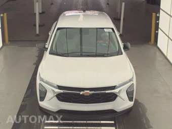 2026 Chevrolet Trax LS – miniatura 2