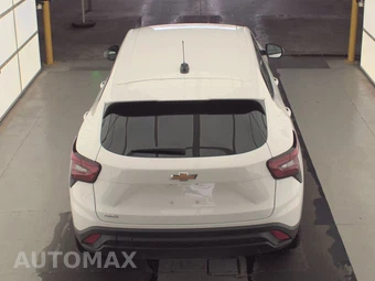 2026 Chevrolet Trax LS – miniatura 5
