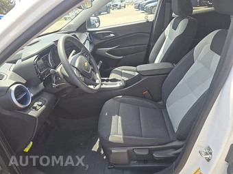 2026 Chevrolet Trax LS – miniatura 7