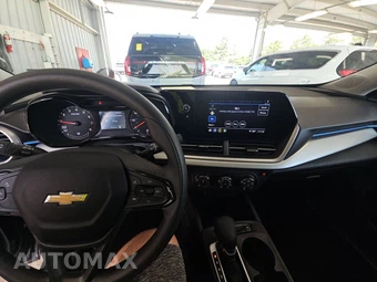 2026 Chevrolet Trax LS – miniatura 11