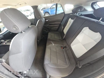 2026 Chevrolet Trax LS – miniatura 13