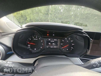 2026 Chevrolet Trax LS - miniatura 9
