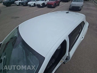 2026 Chevrolet Trax LS – miniatura 9