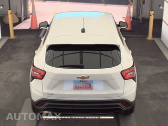2026 Chevrolet Trax LS – miniatura 5