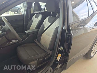 2026 Chevrolet Trax LS – miniatura 6