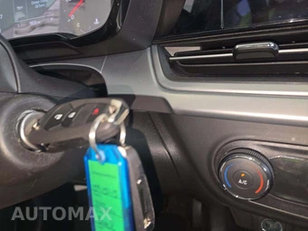 2026 Chevrolet Trax LS – miniatura 8